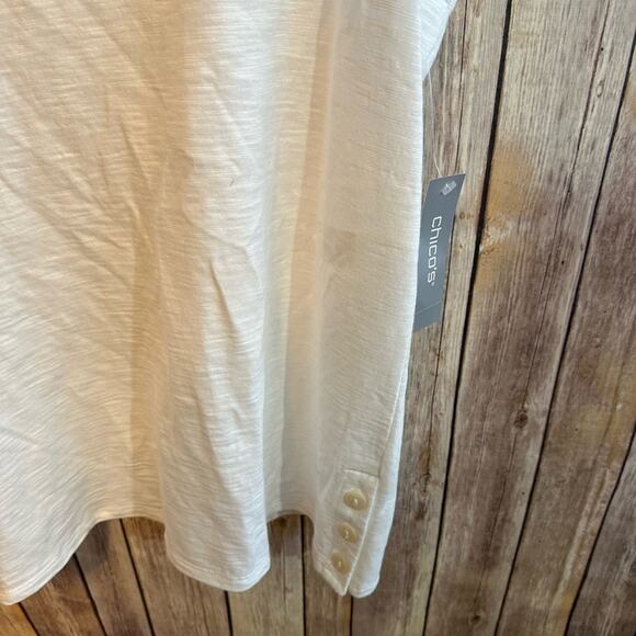 Chicos size 1 (women’s medium) tank top with button accent  nwt - Picture 2 of 5